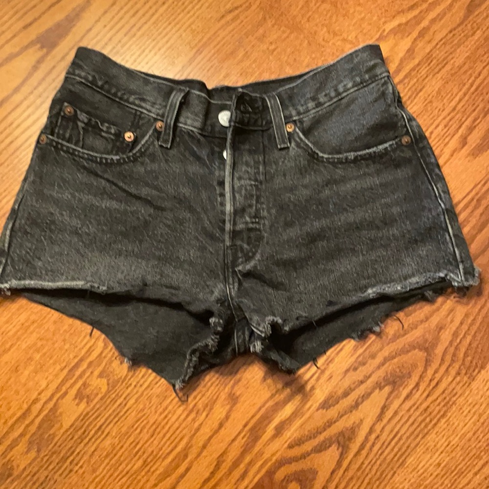 Levis 501 black gray distressed Jean shorts 26